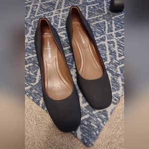 Donald J Pliner Corin Block Heel Pump Sz 9.5